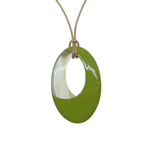 Sautoir en corne vert pois  Soyang